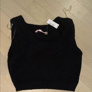 La Vie En Rose Black Women's Sweater Vest